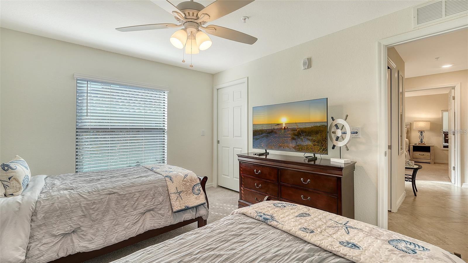 5537 PALMER CIR #201, BRADENTON, FL — photo 37