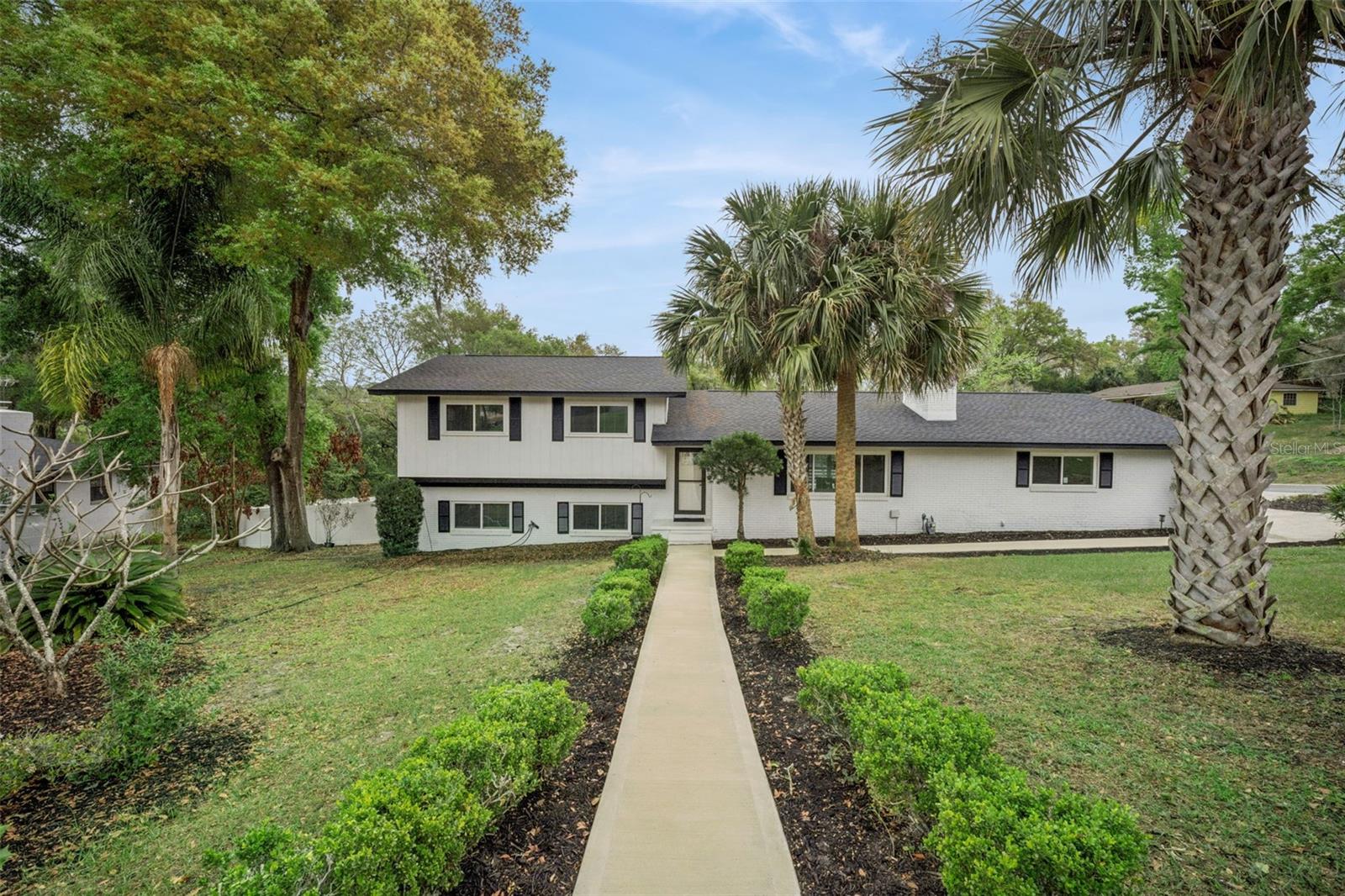1450 HILLTOP DR, MOUNT DORA, FL