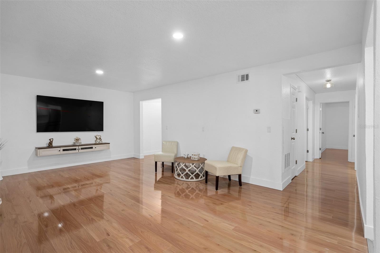 4190 VERSAILLES DR #4190D, ORLANDO, FL — photo 8