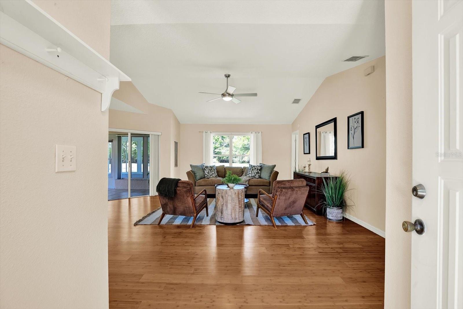 29451 SCHINNECOCK HILLS LN, SAN ANTONIO, FL — photo 4