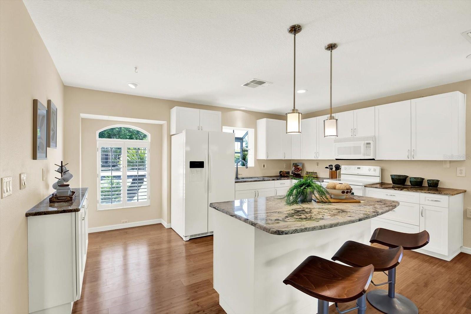 29451 SCHINNECOCK HILLS LN, SAN ANTONIO, FL — photo 11