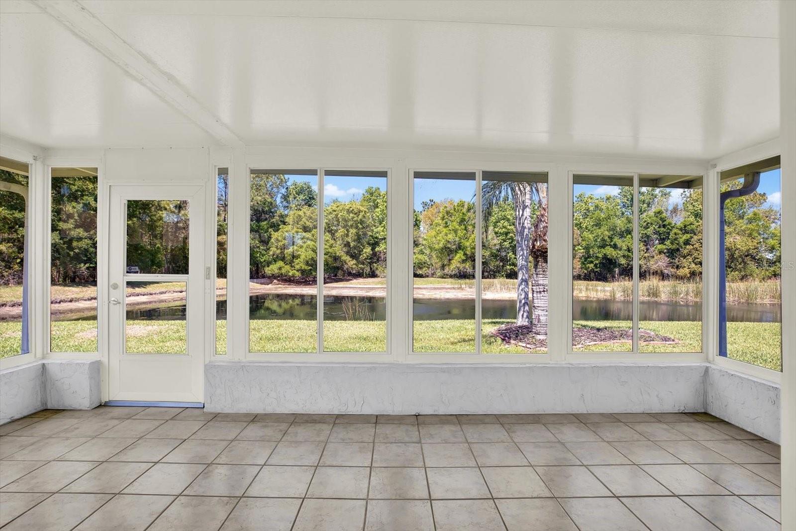 29451 SCHINNECOCK HILLS LN, SAN ANTONIO, FL — photo 36