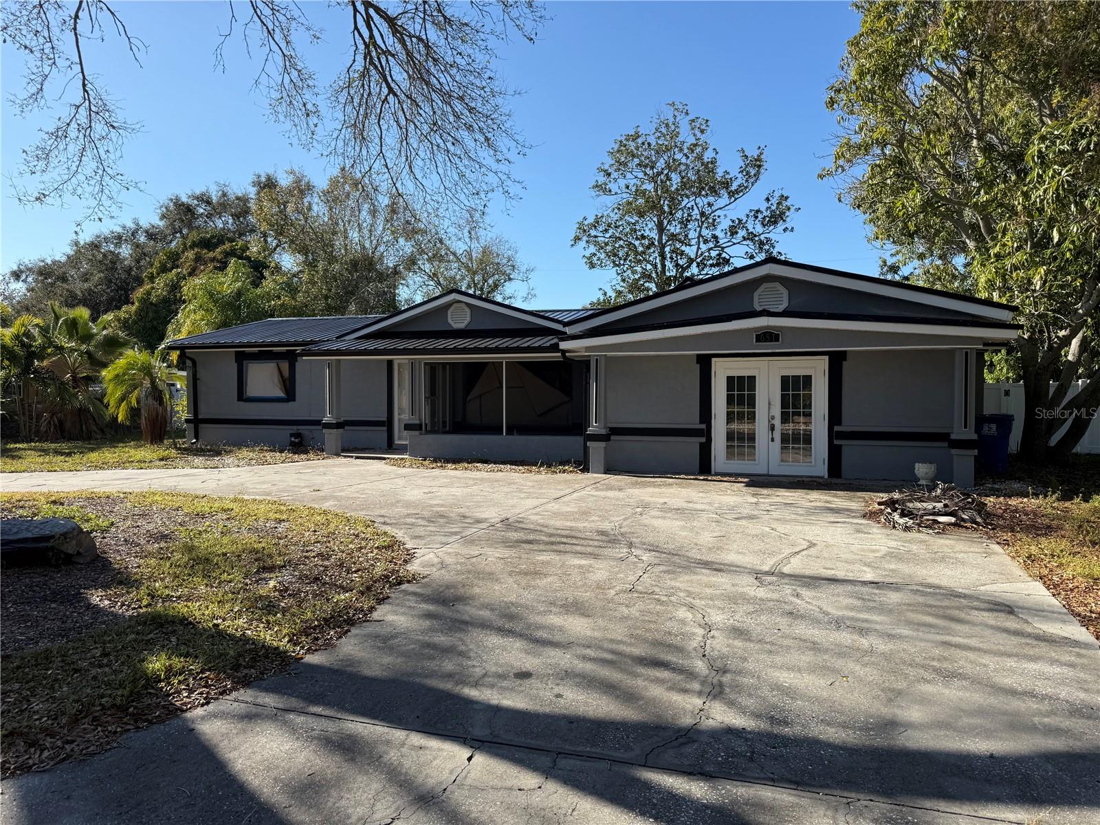 651 69TH AVE S, ST PETERSBURG, FL — photo 2