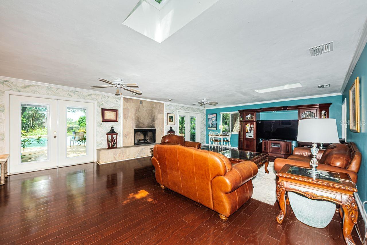 1704 CYPRESS AVE, BELLEAIR, FL — photo 14