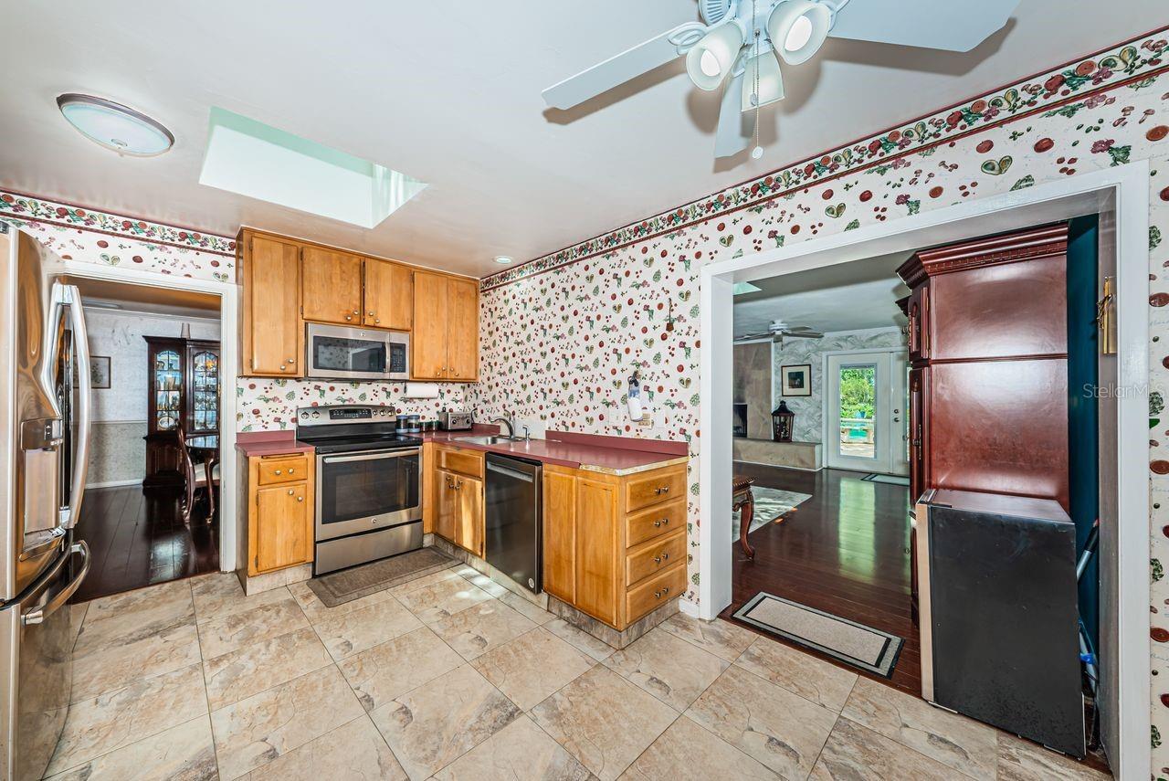 1704 CYPRESS AVE, BELLEAIR, FL — photo 20