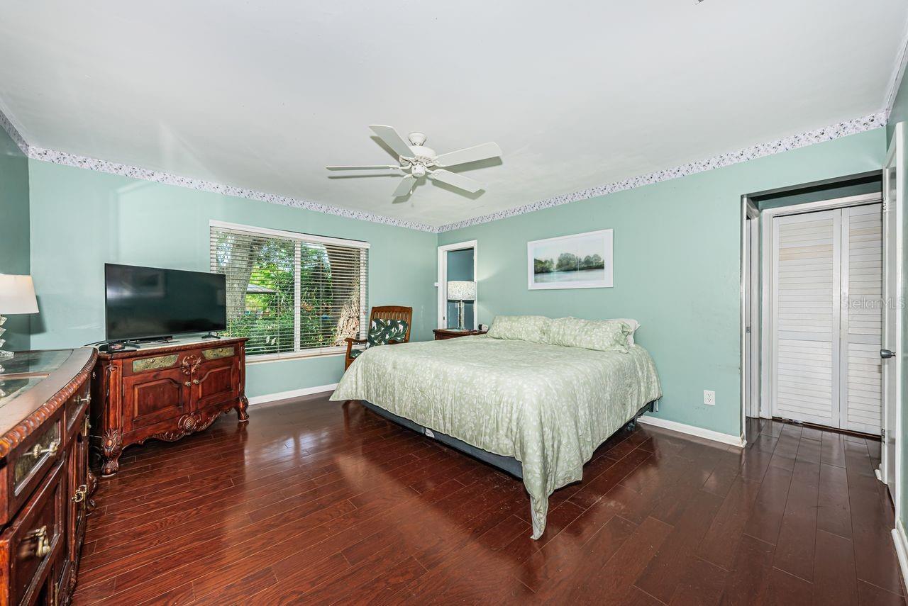 1704 CYPRESS AVE, BELLEAIR, FL — photo 25