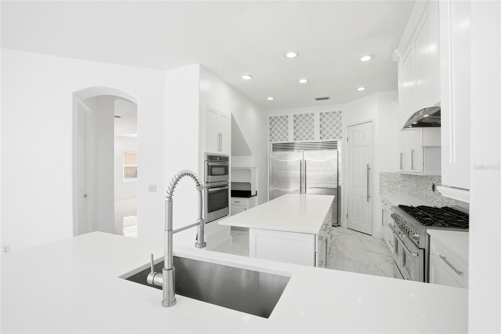11637 BRISTOL CHASE DR, TAMPA, FL — photo 15