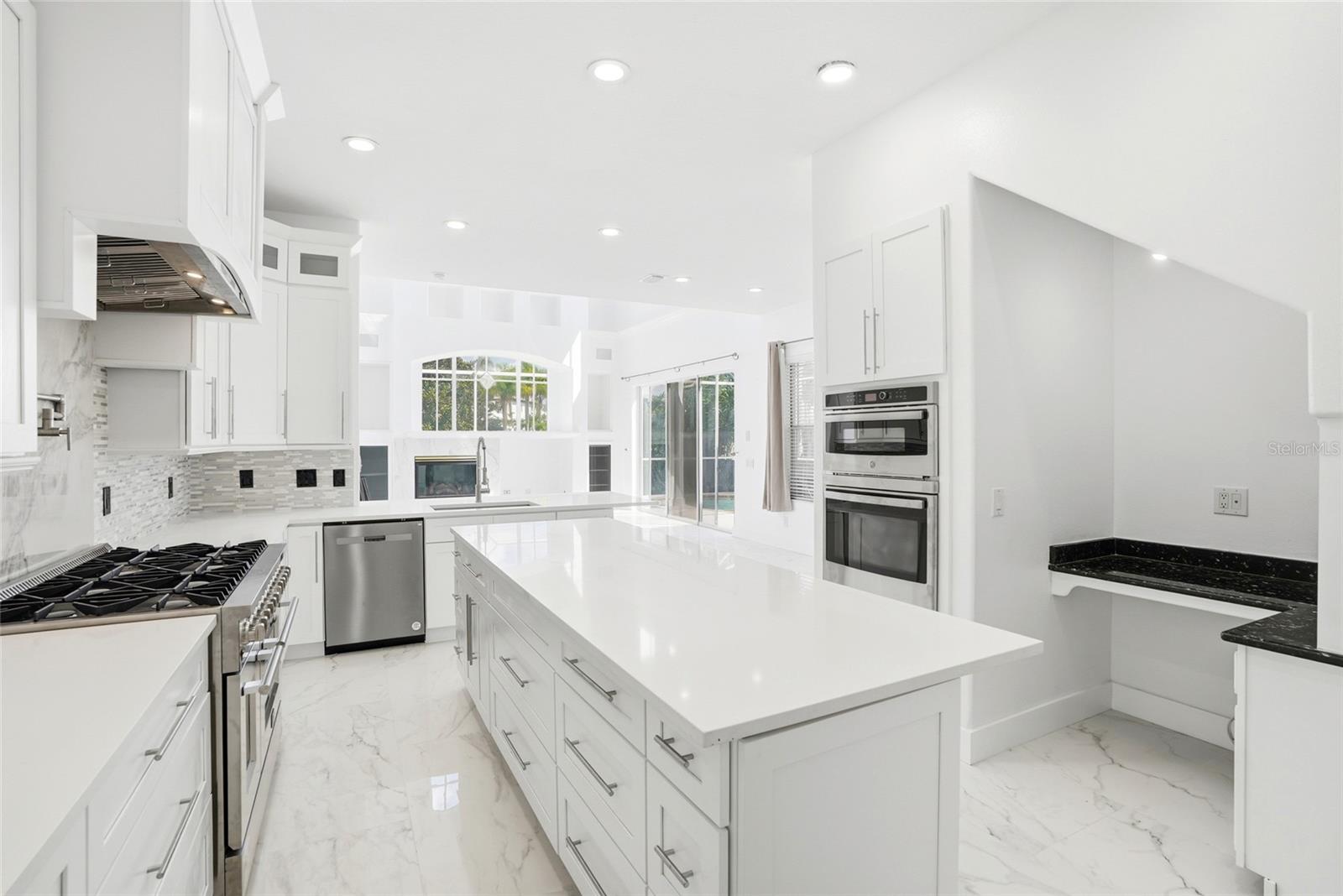 11637 BRISTOL CHASE DR, TAMPA, FL — photo 13