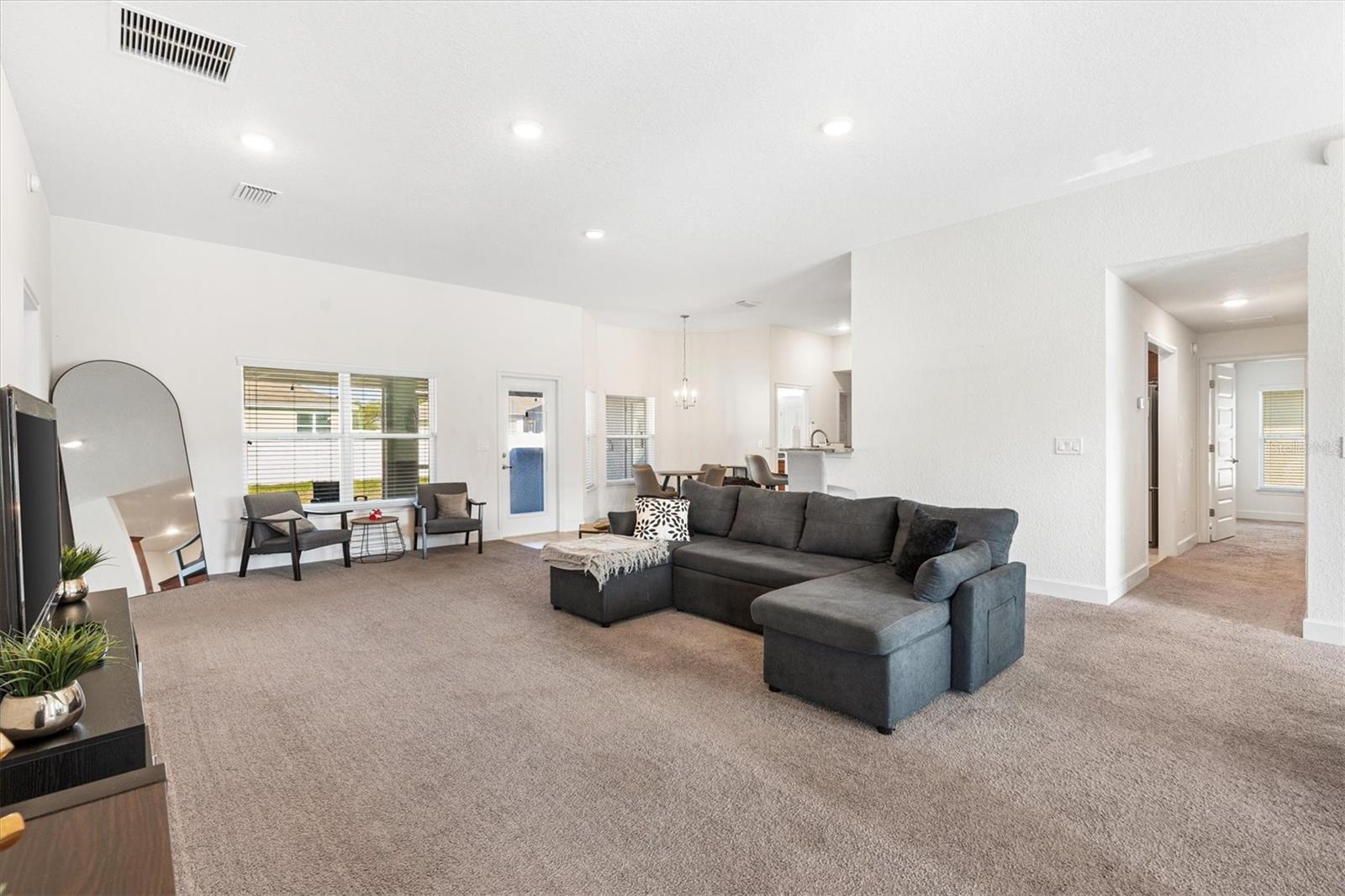 9778 PEPPER TREE PL, WILDWOOD, FL — photo 10