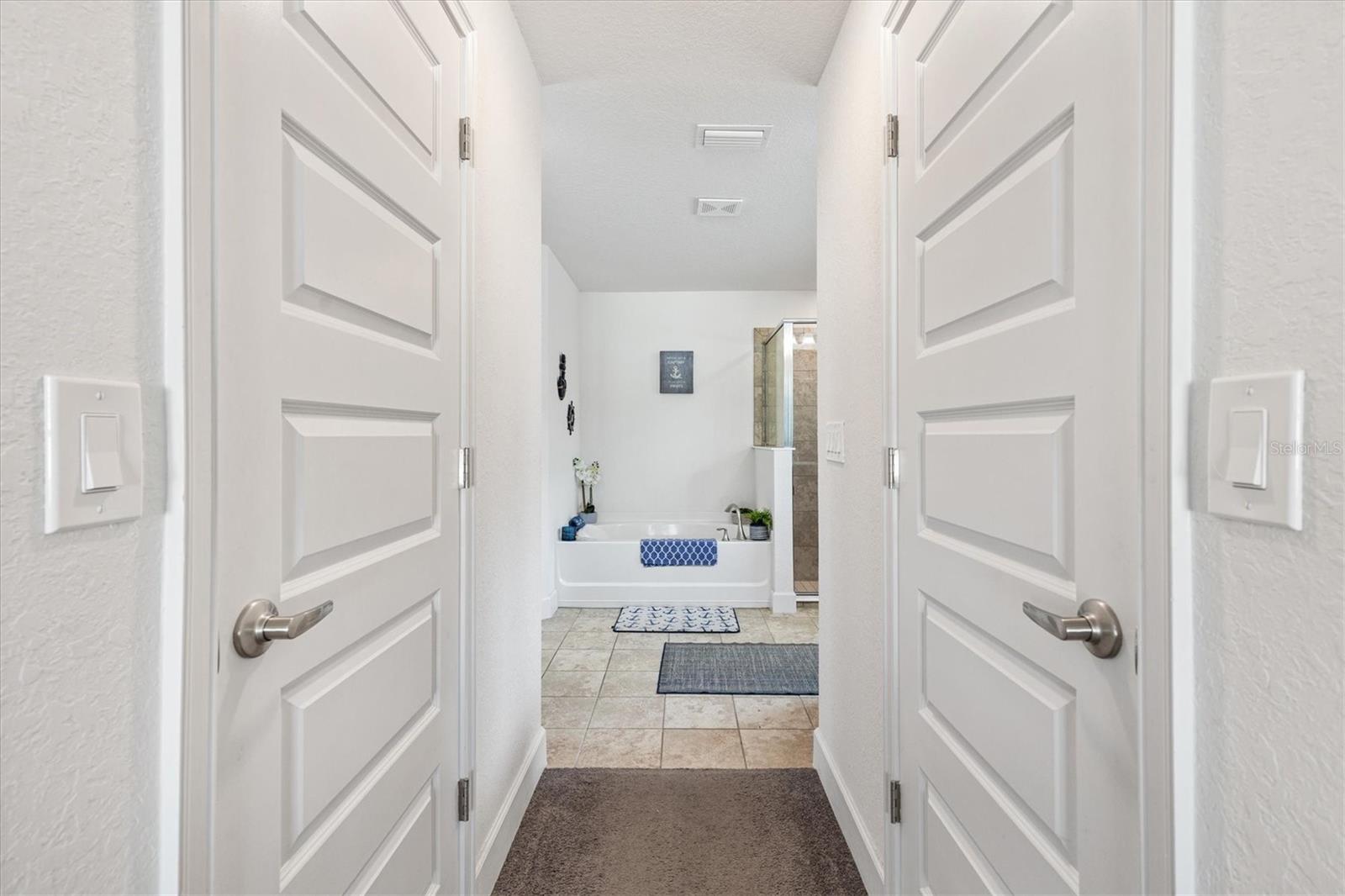 9778 PEPPER TREE PL, WILDWOOD, FL — photo 22