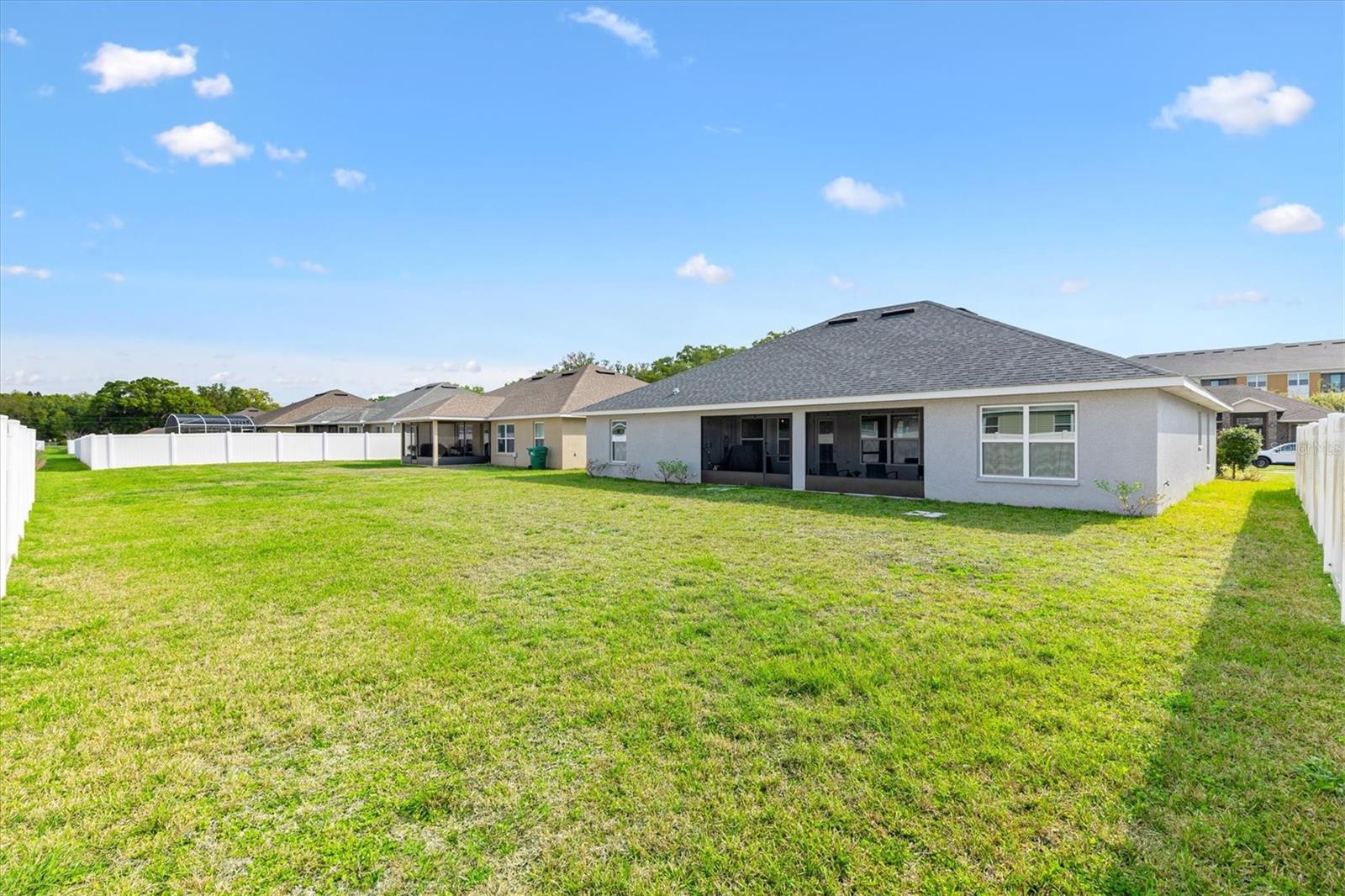 9778 PEPPER TREE PL, WILDWOOD, FL — photo 38