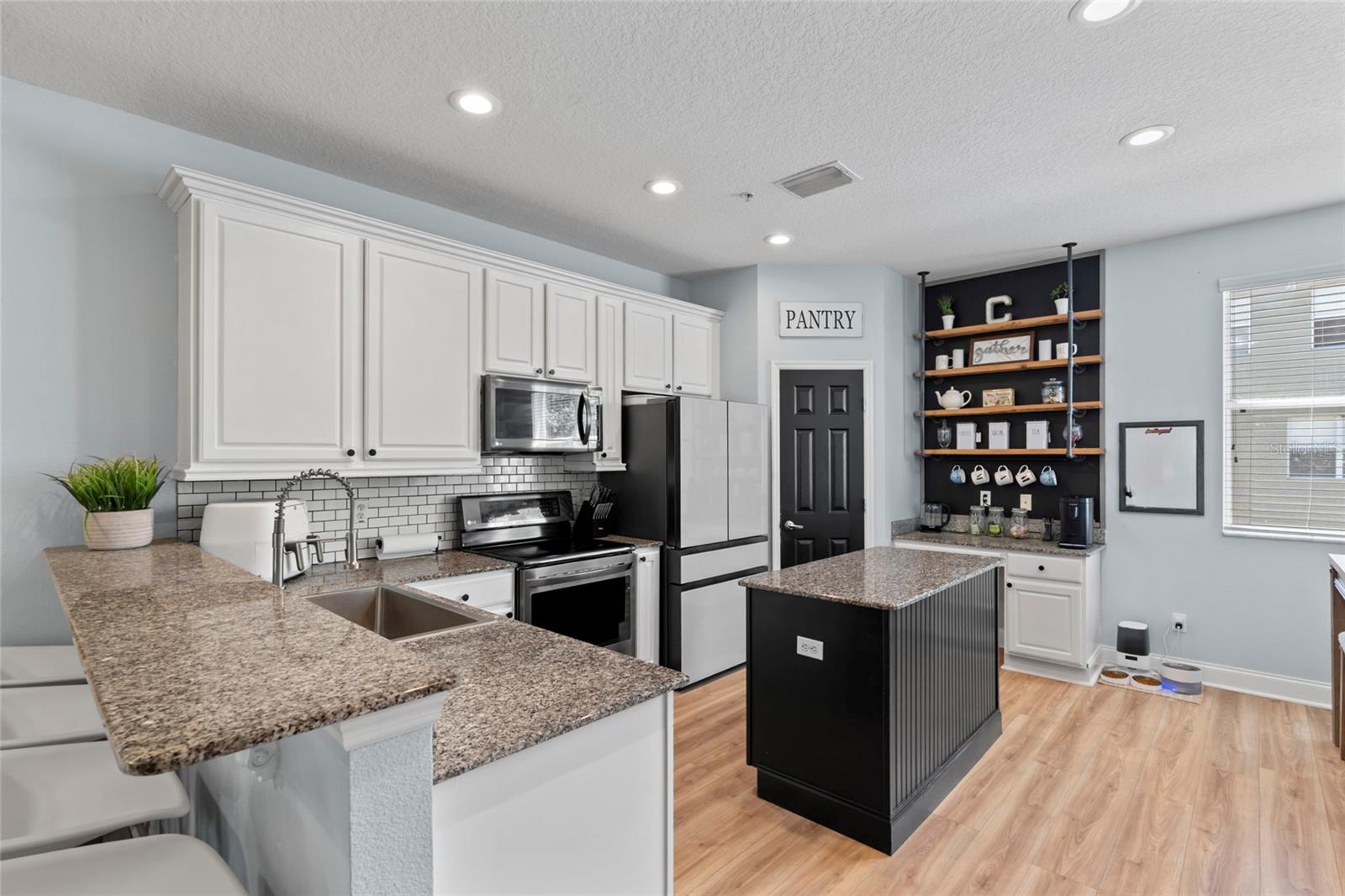 7240 102ND LN, SEMINOLE, FL — photo 4