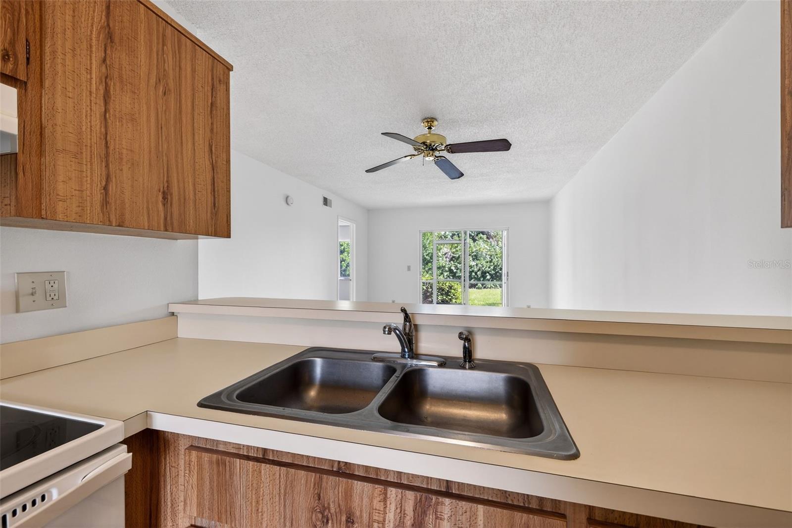 11201 122ND AVE #207, LARGO, FL — photo 10