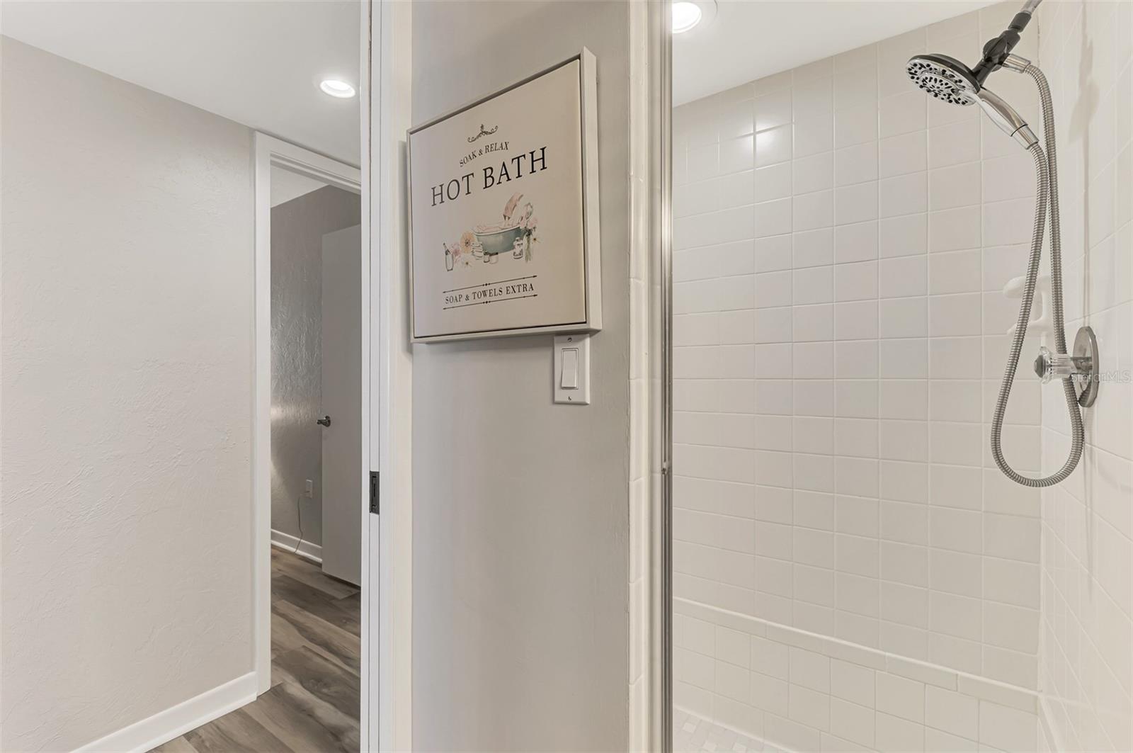 631 ALHAMBRA RD #1004, VENICE, FL — photo 49