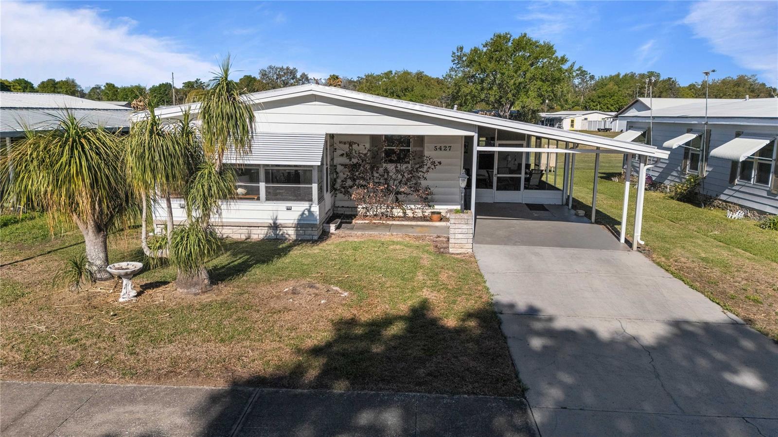 5427 SEVILLE DR, ZEPHYRHILLS, FL — photo 4