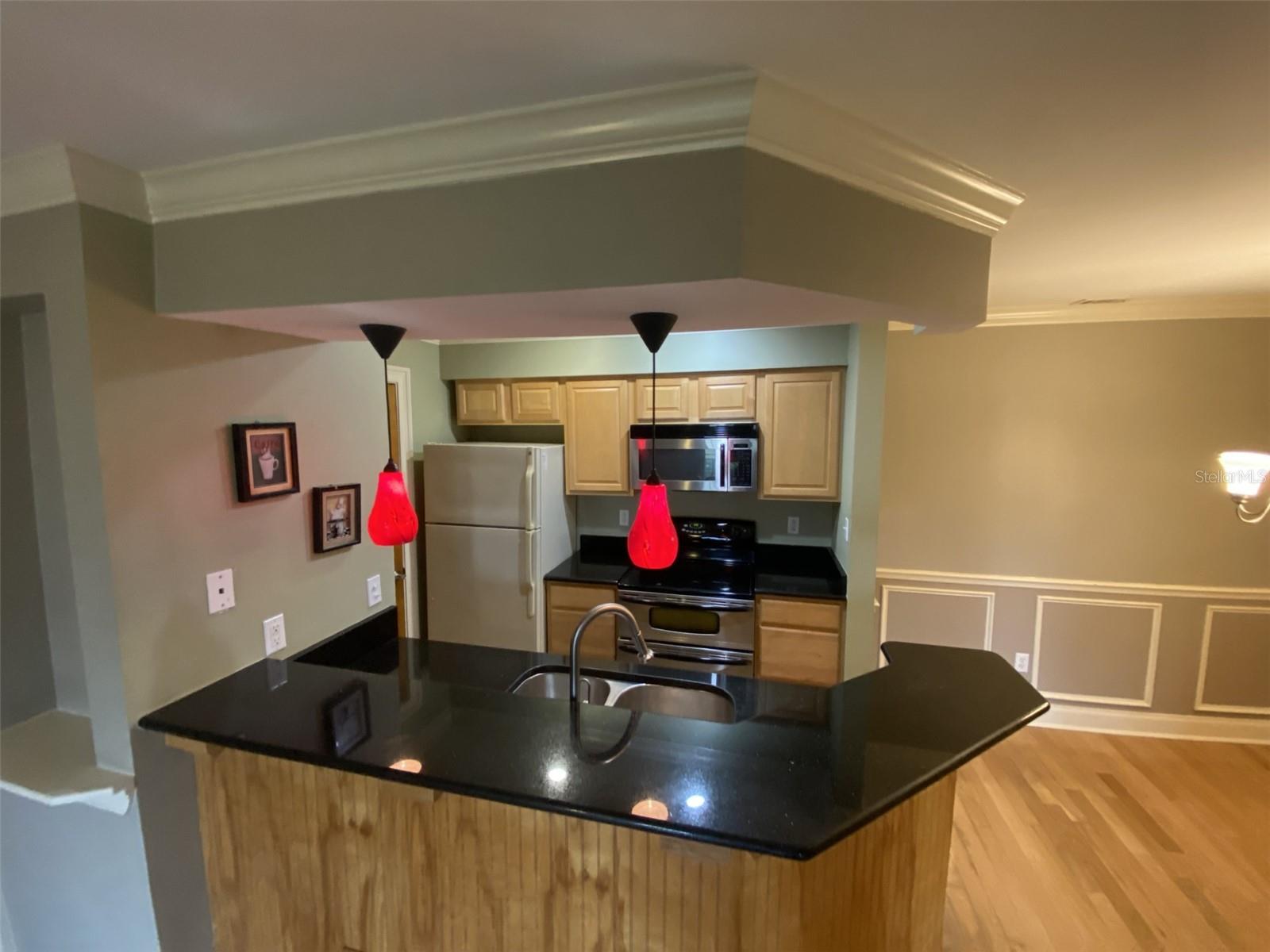 246 AFTON SQ #203, ALTAMONTE SPRINGS, FL — photo 2
