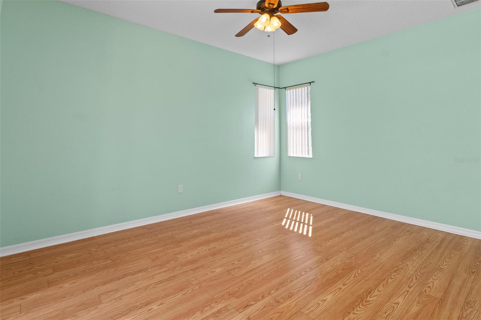 10130 LAZY DAYS CT, WEEKI WACHEE, FL — photo 42