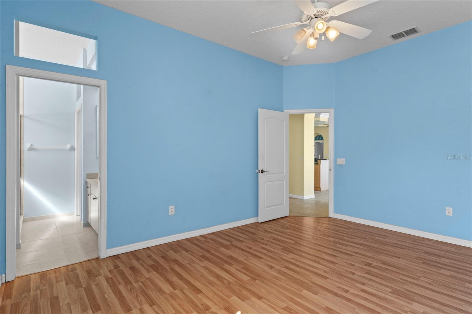 10130 LAZY DAYS CT, WEEKI WACHEE, FL — photo 49
