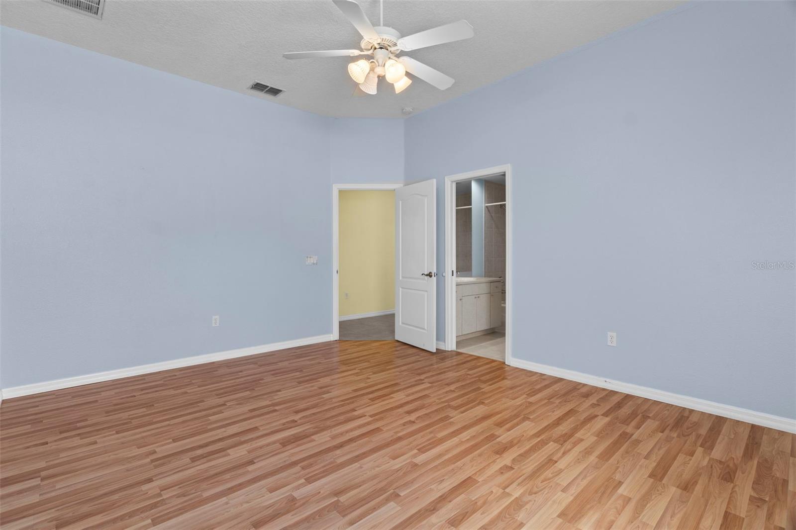 10130 LAZY DAYS CT, WEEKI WACHEE, FL — photo 54