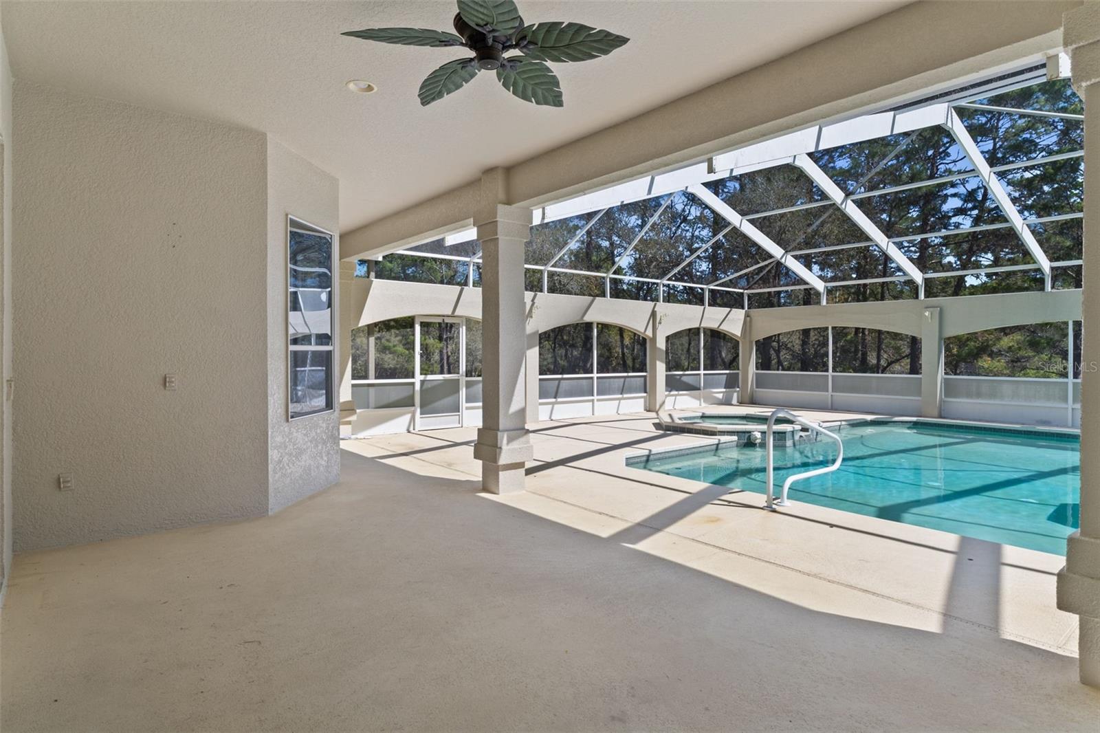 10130 LAZY DAYS CT, WEEKI WACHEE, FL — photo 63