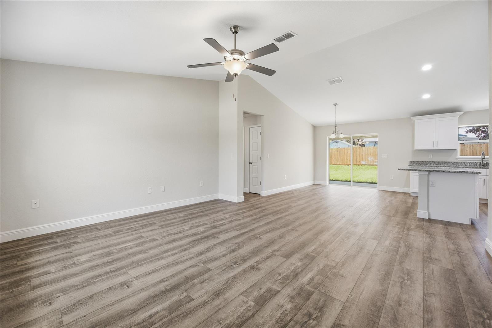 6762 W CHERRY RD, OCALA, FL — photo 2