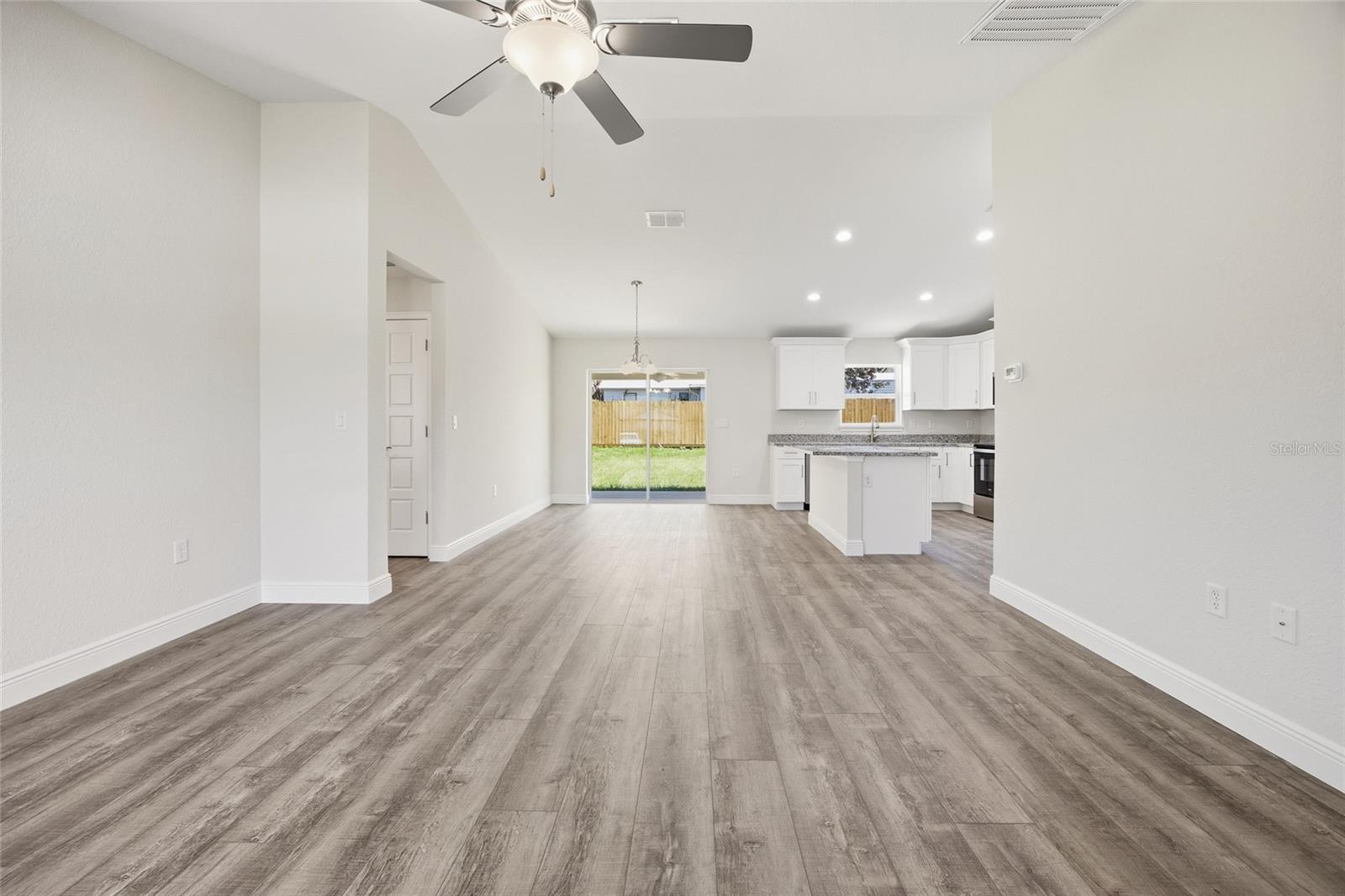 6762 W CHERRY RD, OCALA, FL — photo 3