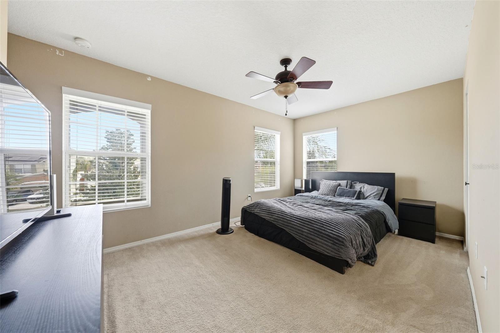 1765 STRATHMORE CIR, MOUNT DORA, FL — photo 37