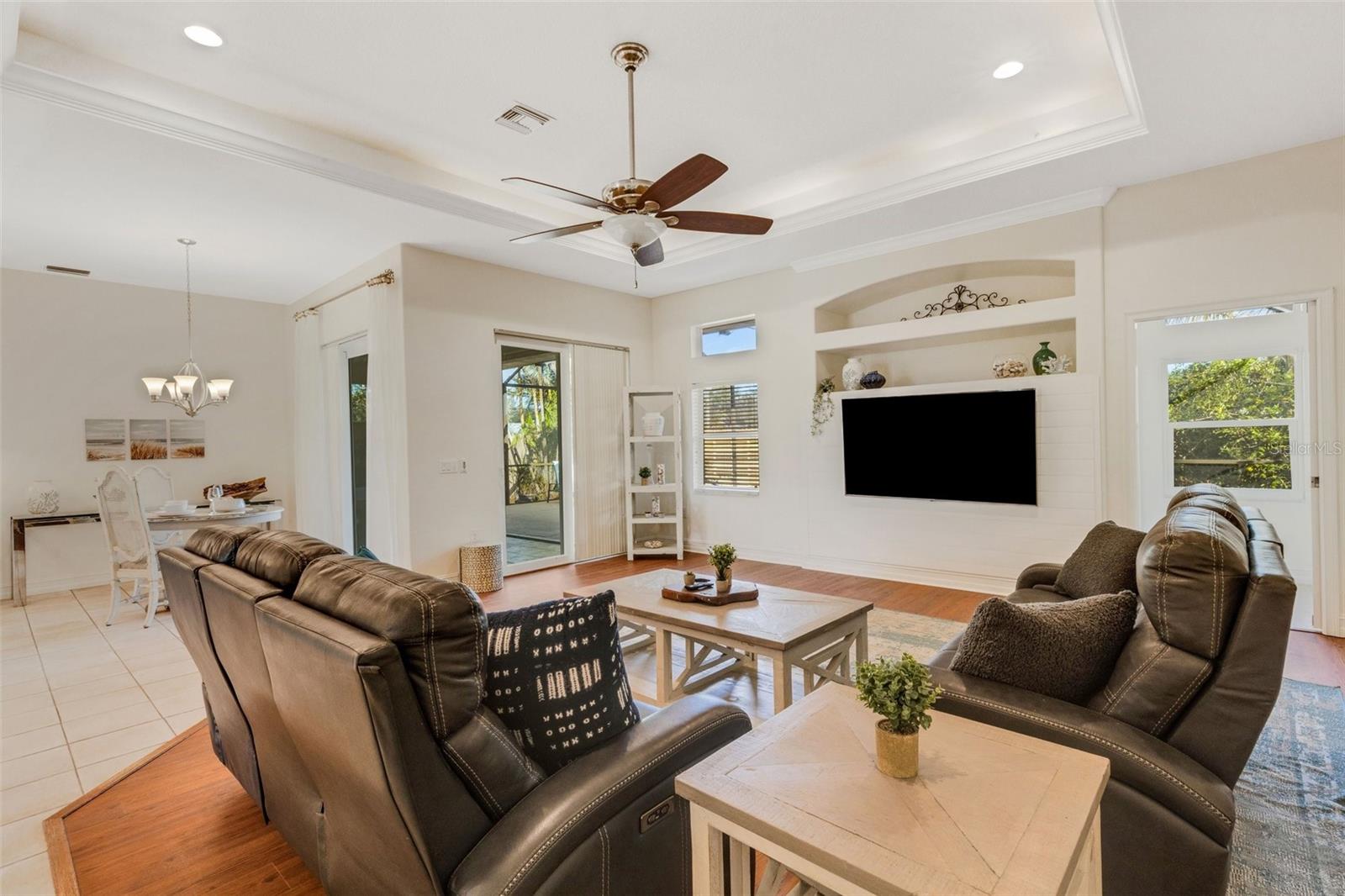 4801 EDGEMONT CT, SARASOTA, FL — photo 3