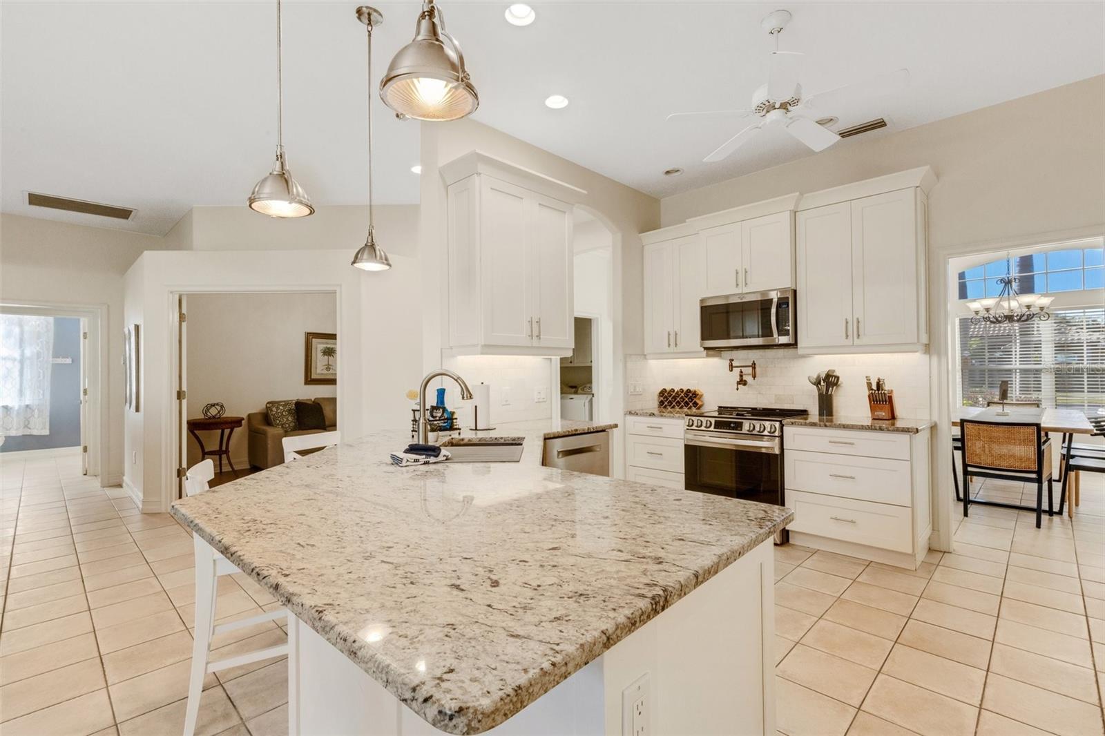 4801 EDGEMONT CT, SARASOTA, FL — photo 12