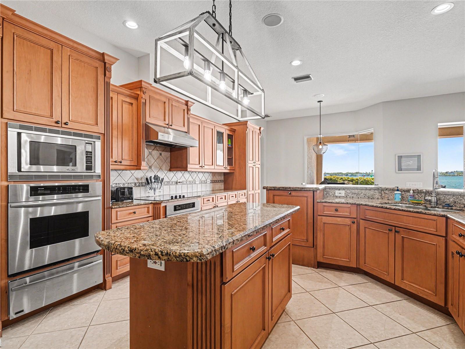 102 12TH AVE E, PALMETTO, FL — photo 11