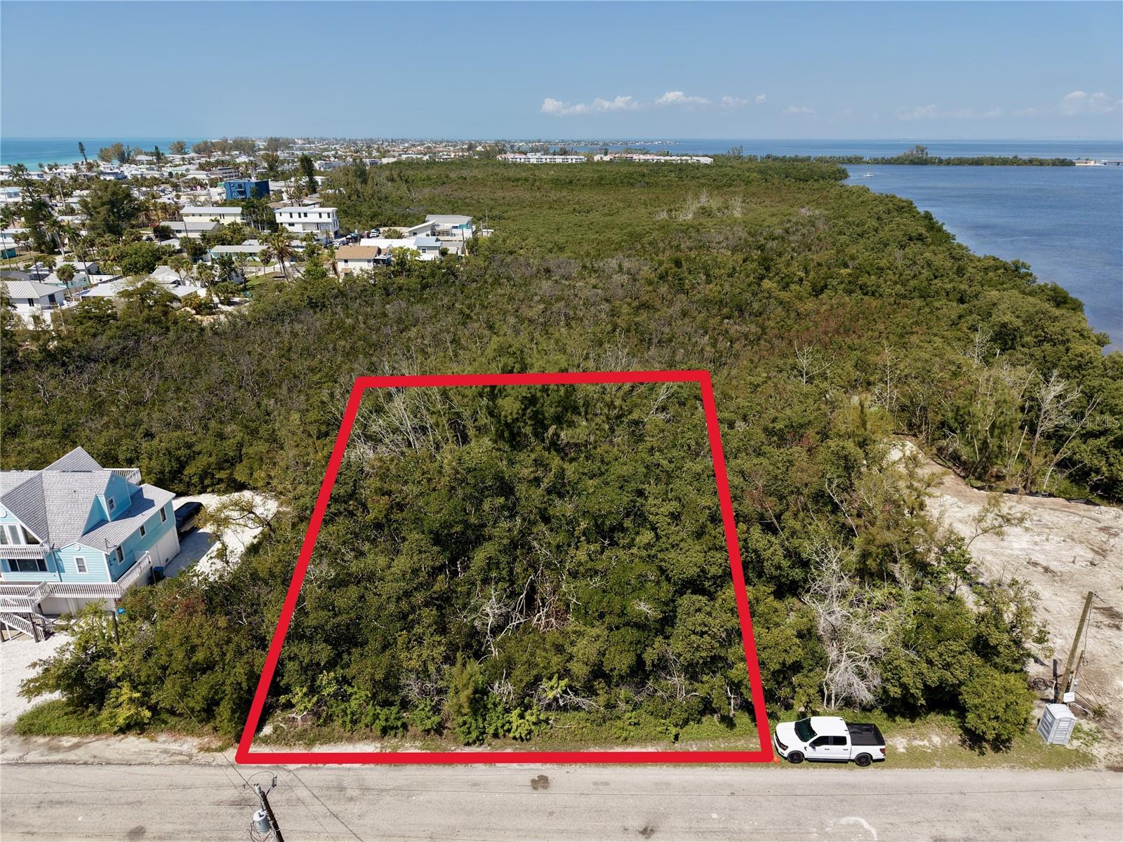 28TH ST, HOLMES BEACH, FL