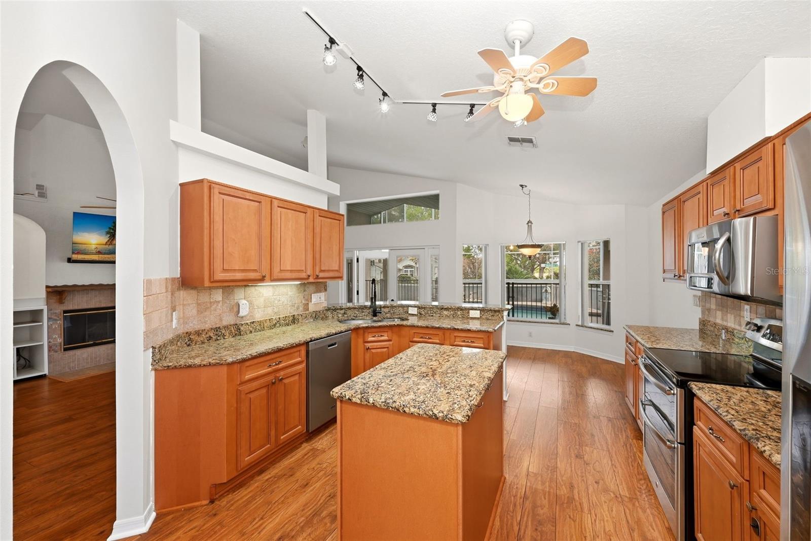 16610 MAJESTIC CT, CLERMONT, FL — photo 54