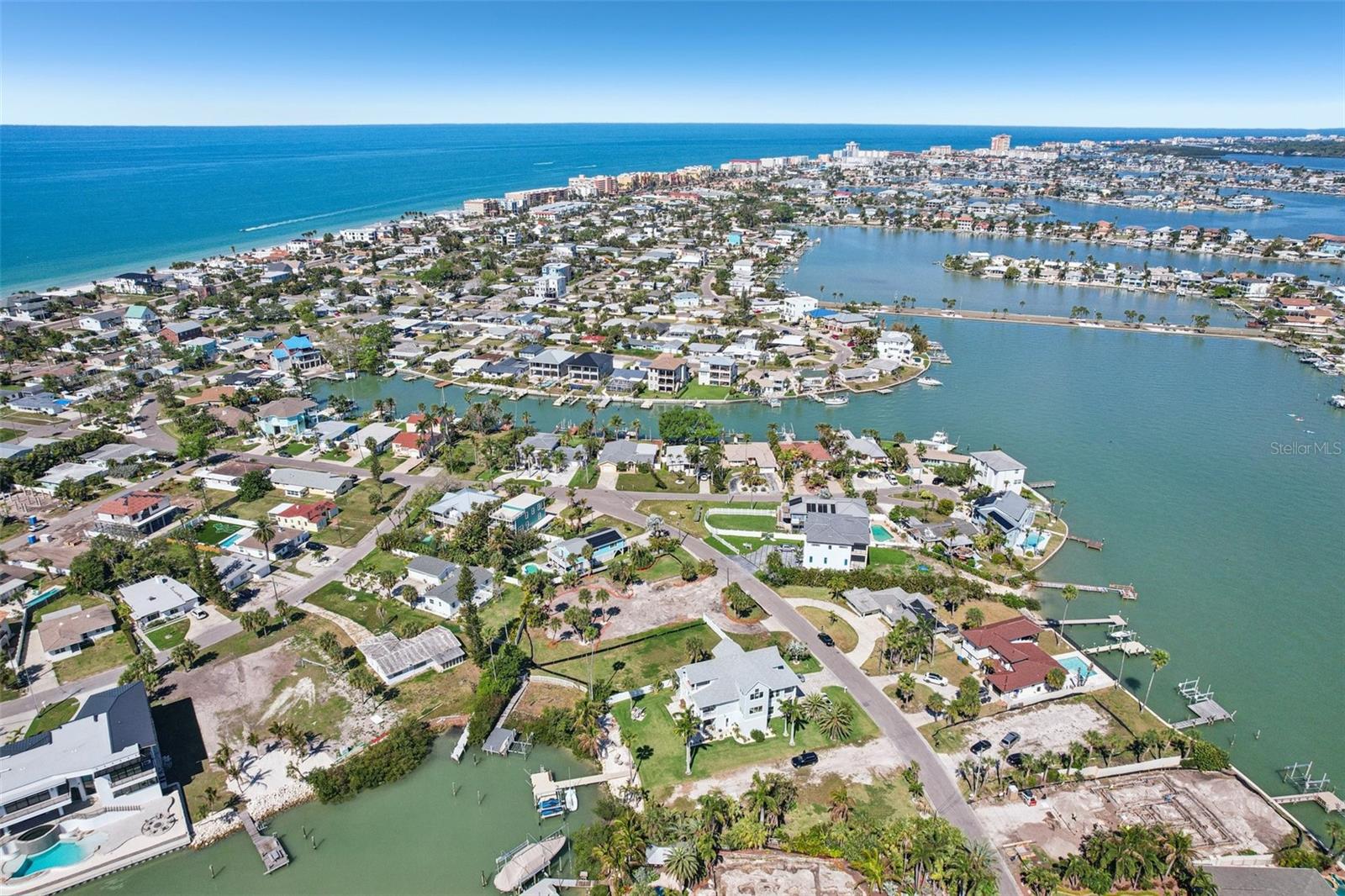 15825 REDINGTON DR, REDINGTON BEACH, FL — photo 9