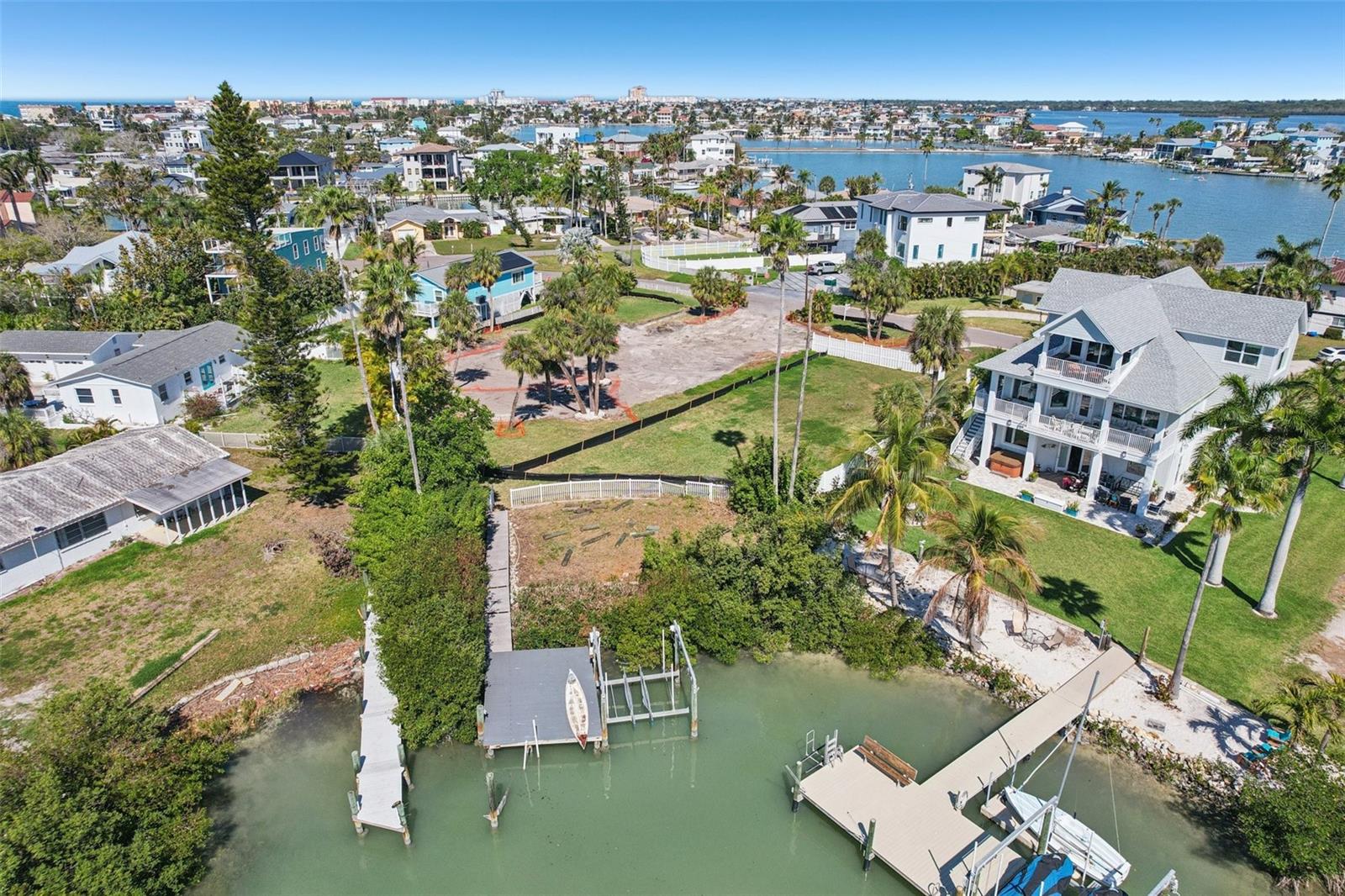 15825 REDINGTON DR, REDINGTON BEACH, FL — photo 10