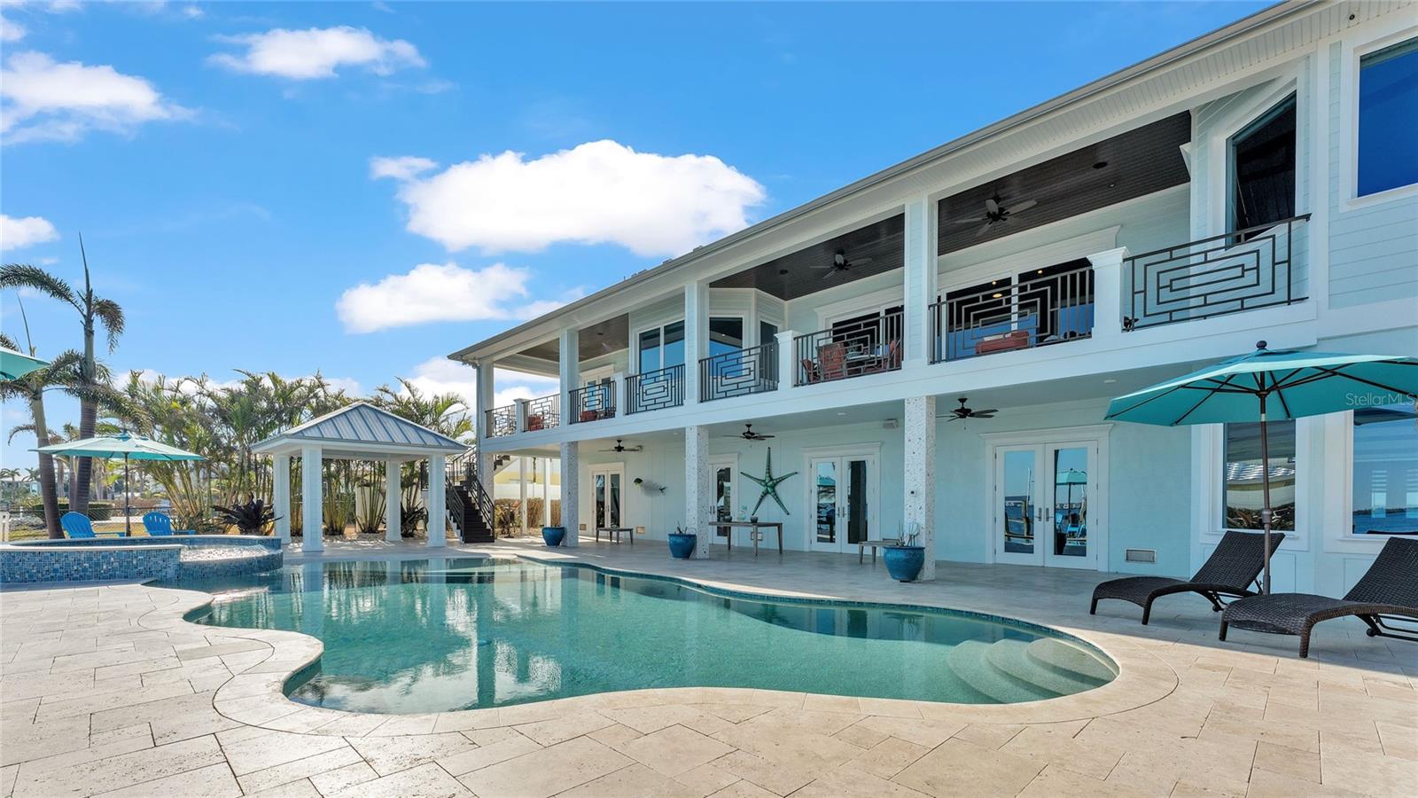 635 KEY ROYALE DR, HOLMES BEACH, FL — photo 27