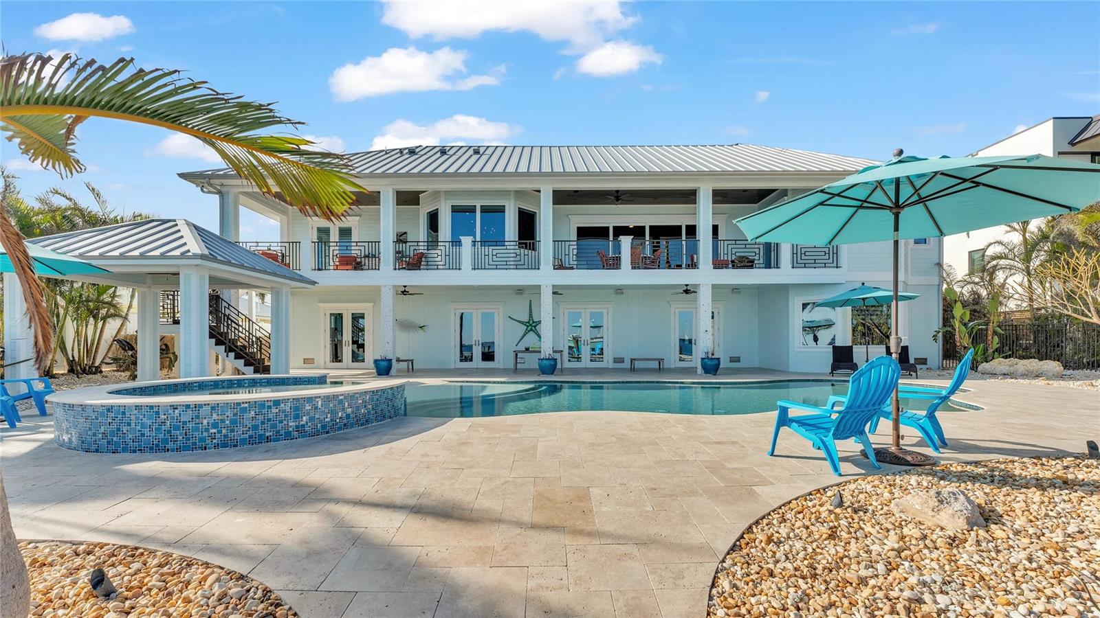 635 KEY ROYALE DR, HOLMES BEACH, FL — photo 28