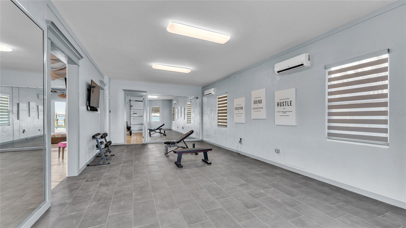 635 KEY ROYALE DR, HOLMES BEACH, FL — photo 46