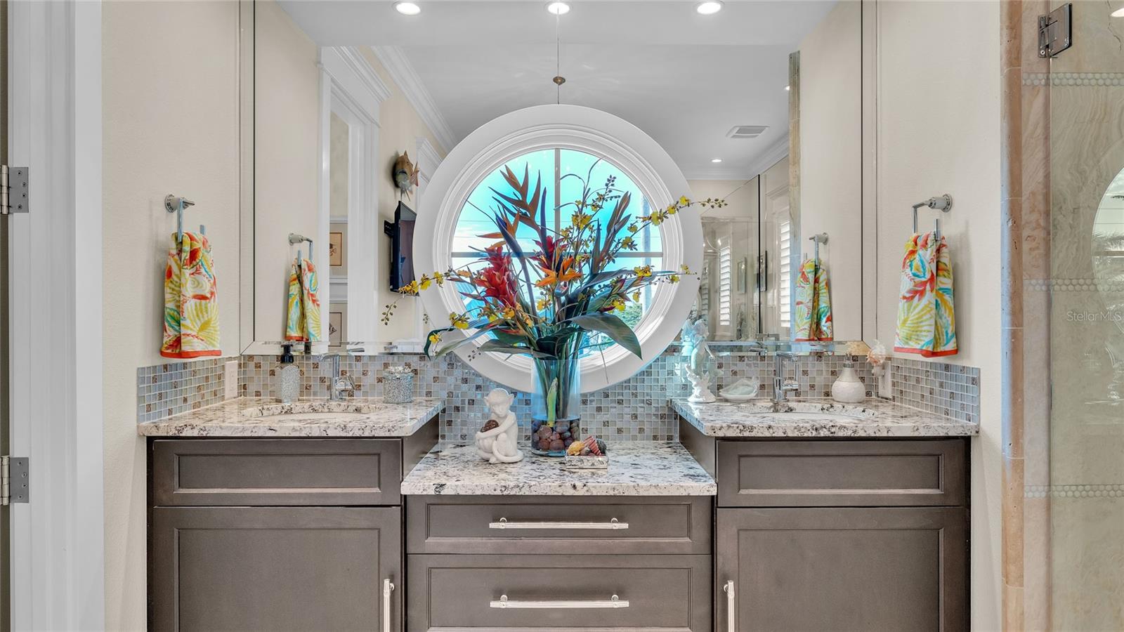 635 KEY ROYALE DR, HOLMES BEACH, FL — photo 90