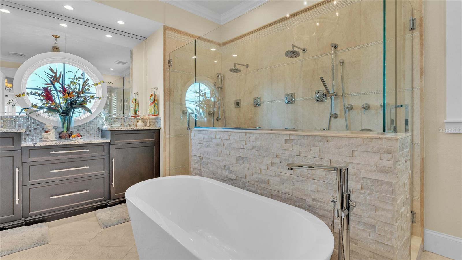 635 KEY ROYALE DR, HOLMES BEACH, FL — photo 91