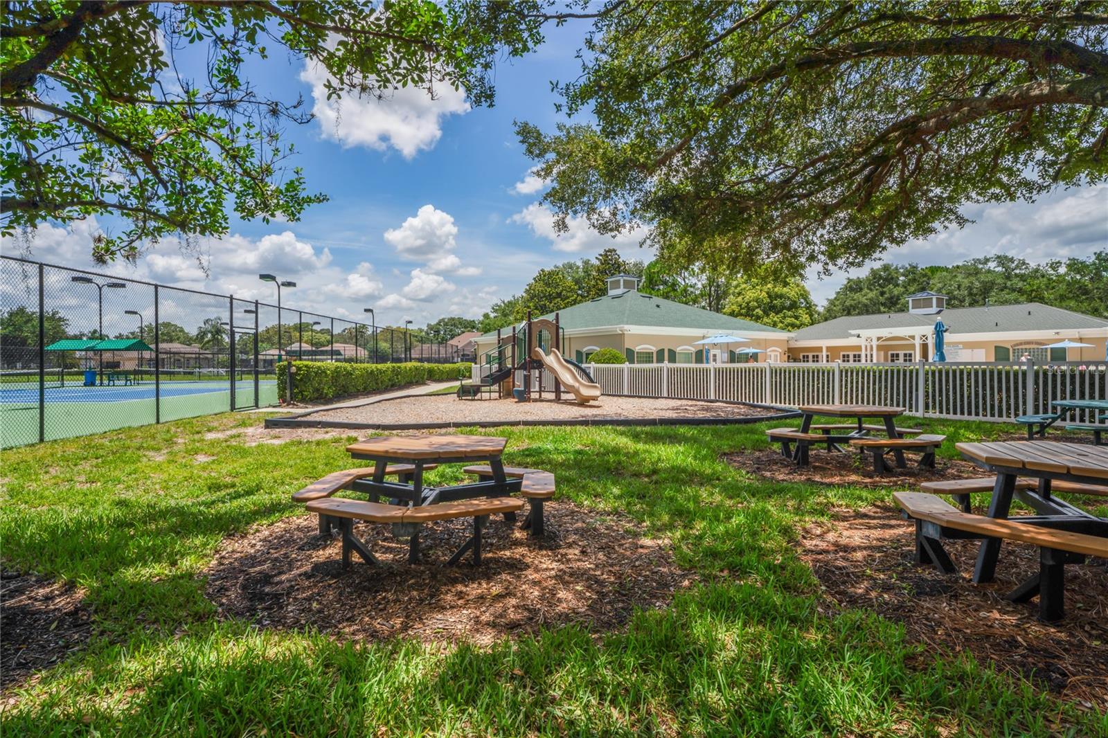 14466 TAMARIND LOOP, SPRING HILL, FL — photo 77