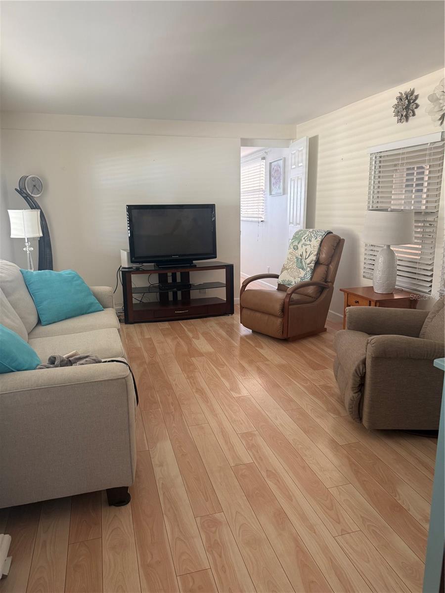 716 CAREFREE, VENICE, FL — photo 3