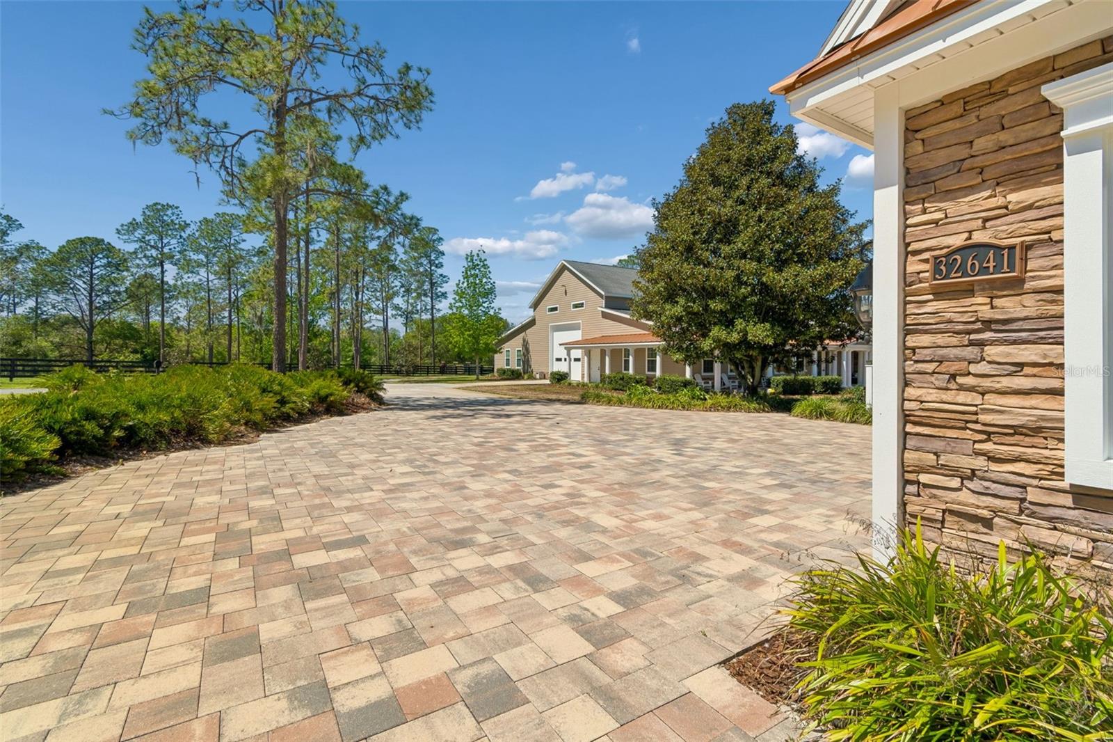32641 BLUEBERRY HILL WAY, DADE CITY, FL — photo 8