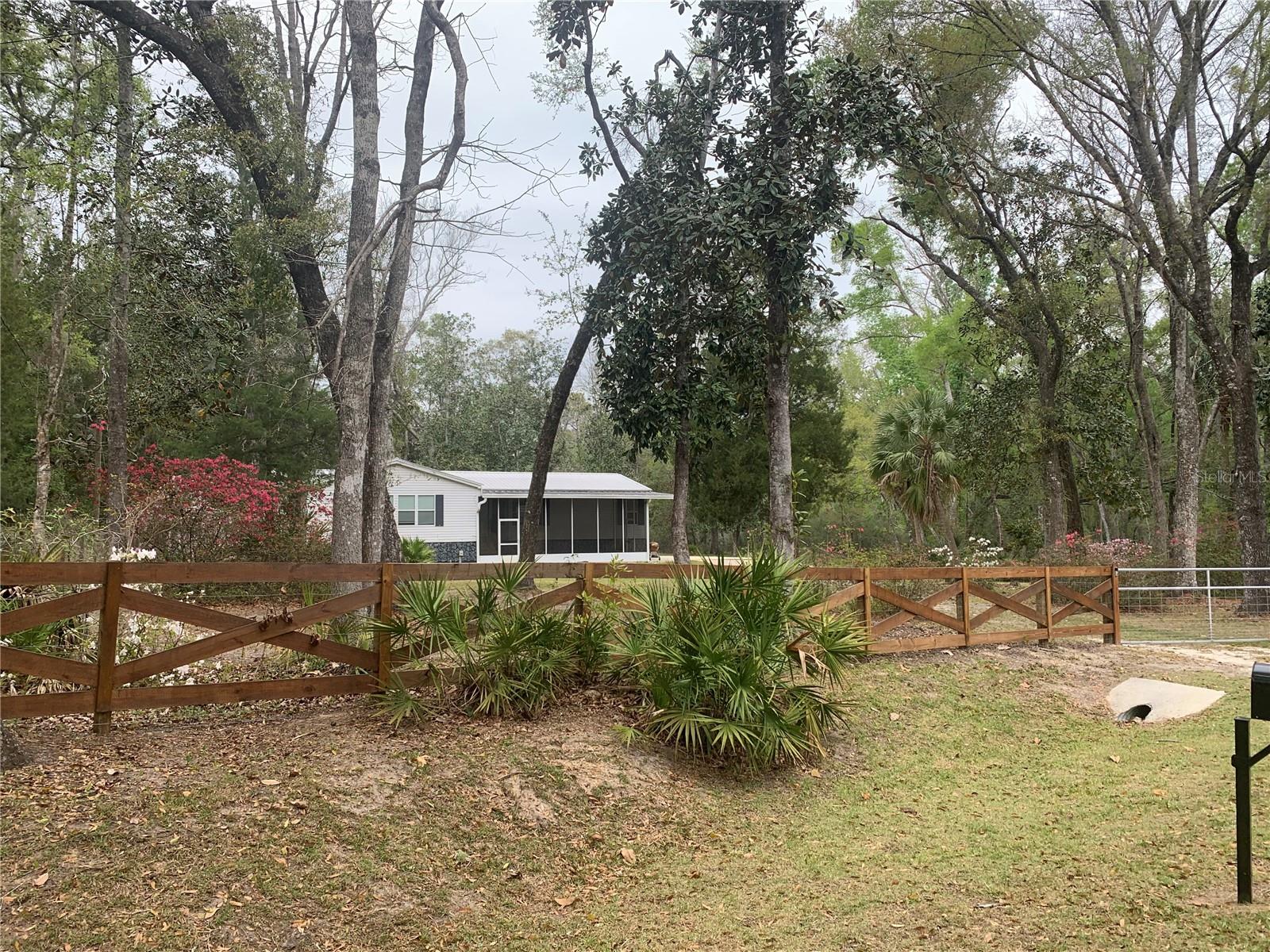 11651 NW 127 LN, CHIEFLAND, FL — photo 3