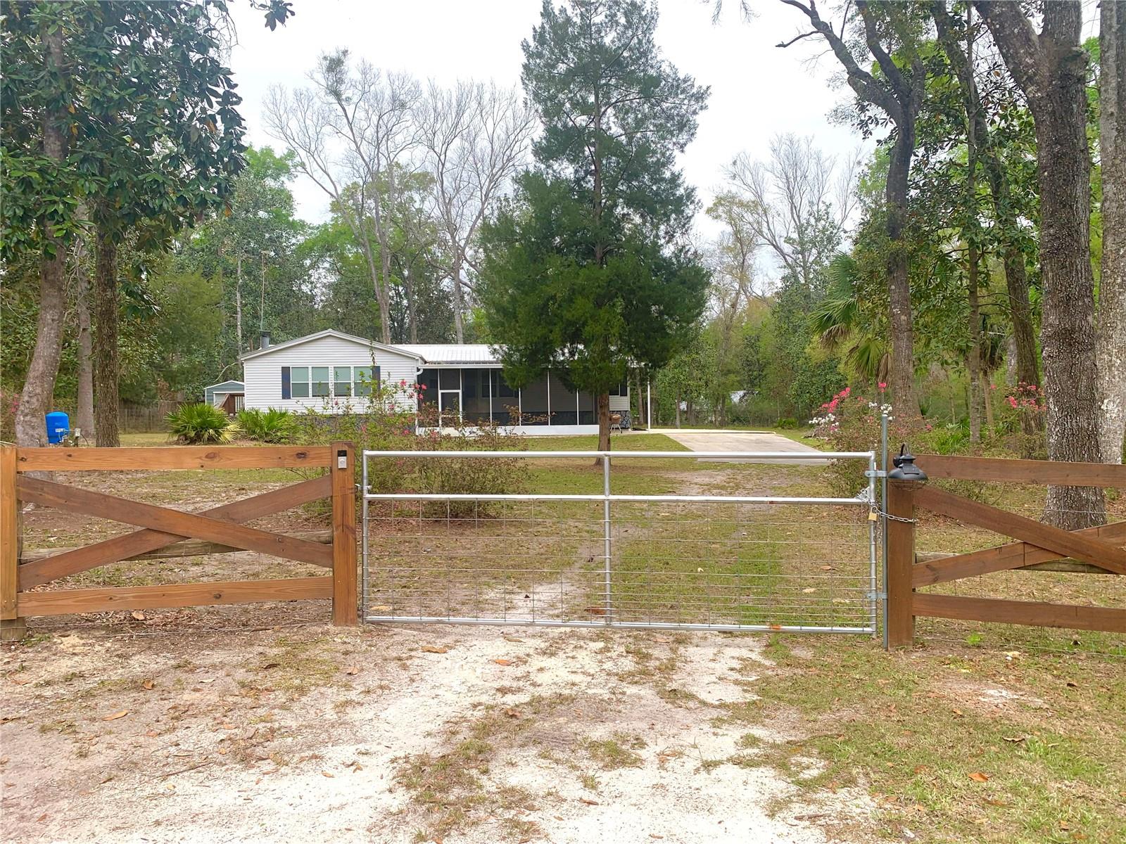 11651 NW 127 LN, CHIEFLAND, FL — photo 4