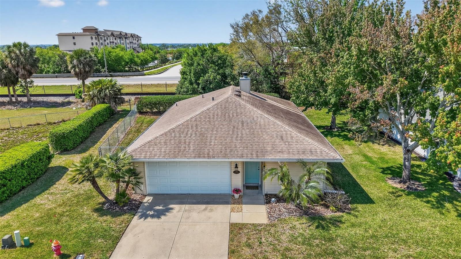 1984 GOLDEN PALM CIR, TAVARES, FL — photo 7