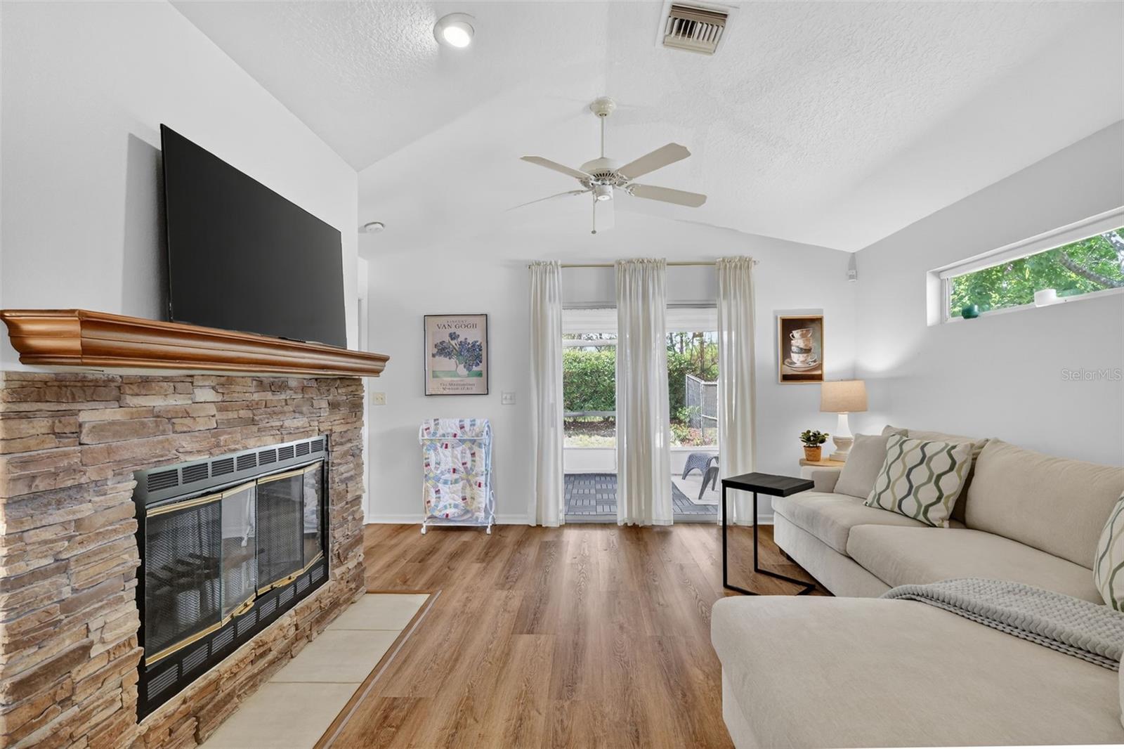 1984 GOLDEN PALM CIR, TAVARES, FL — photo 30