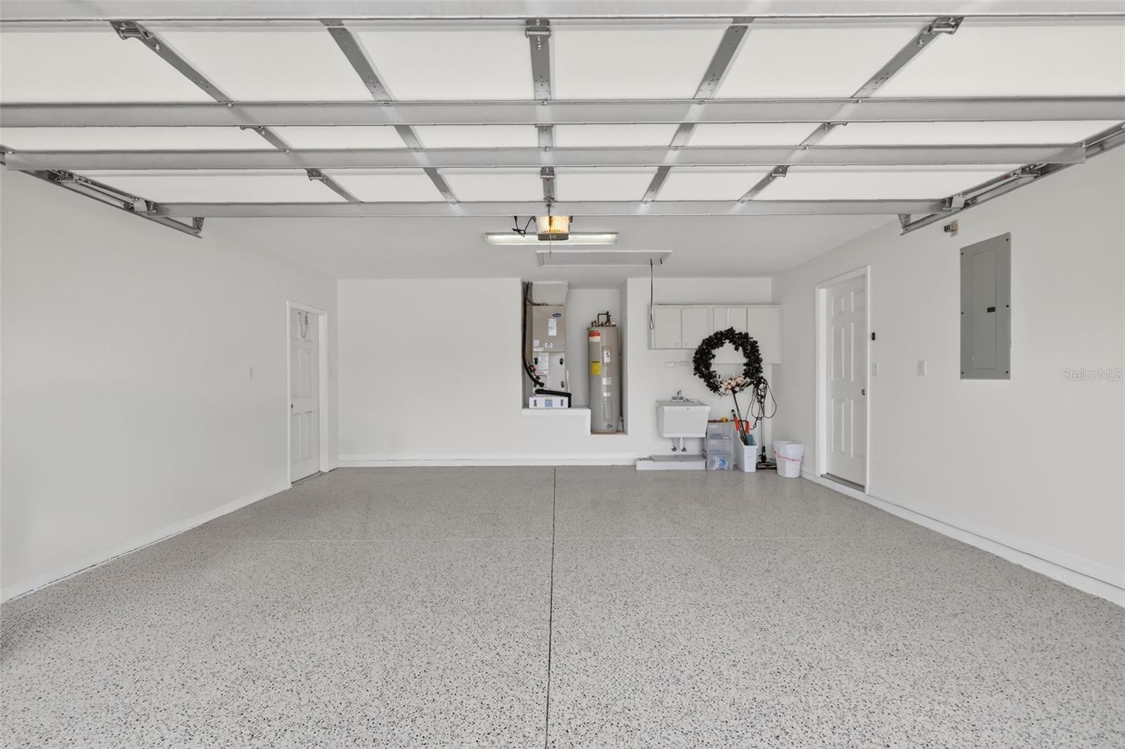 1984 GOLDEN PALM CIR, TAVARES, FL — photo 52