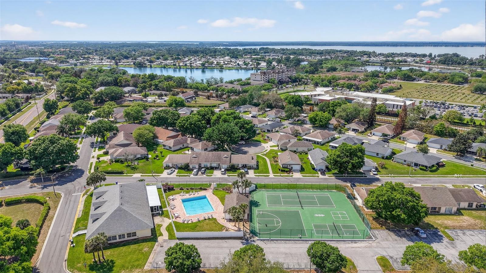 1984 GOLDEN PALM CIR, TAVARES, FL — photo 72