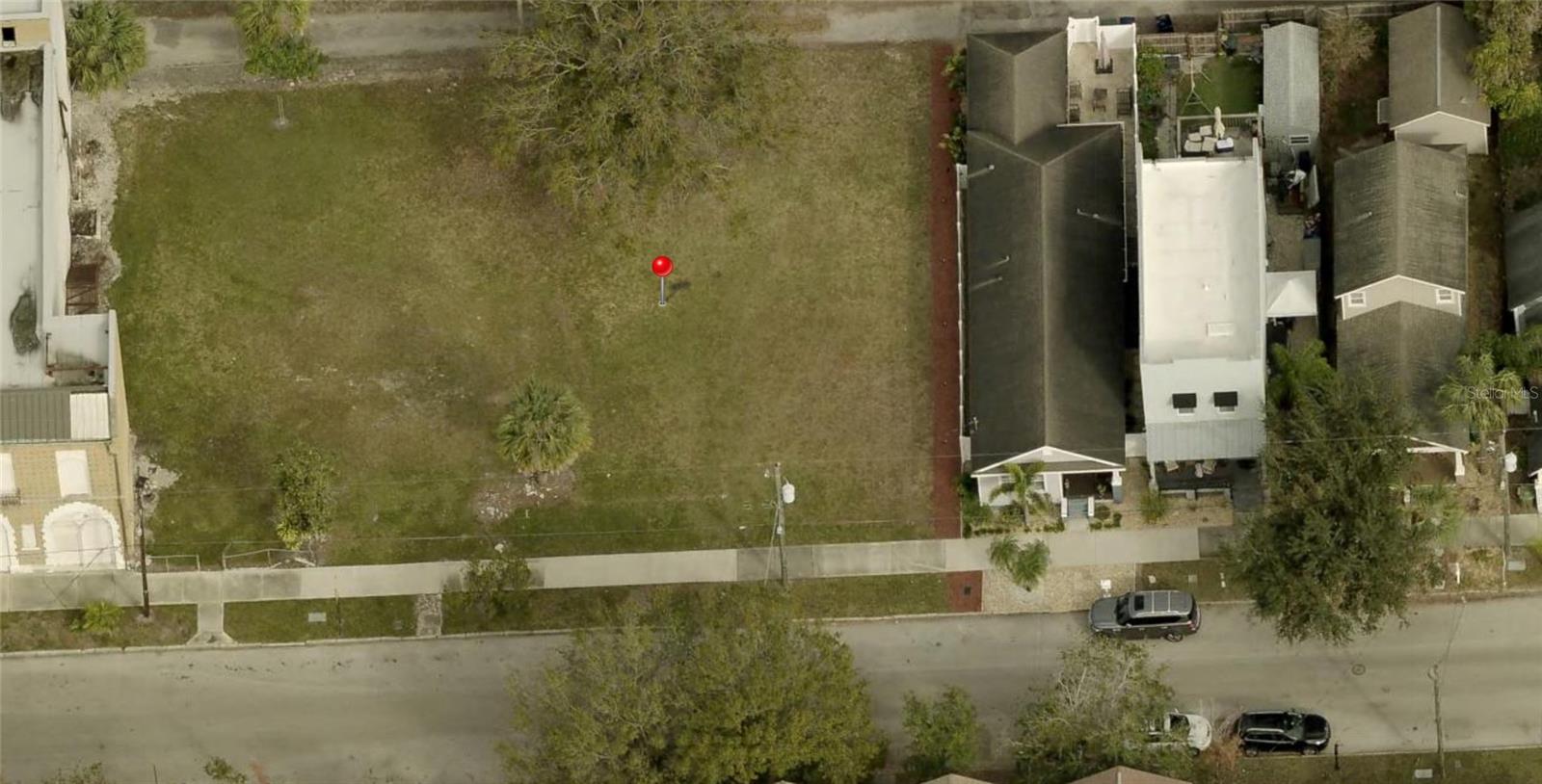 2133 W SPRUCE ST, TAMPA, FL — photo 2