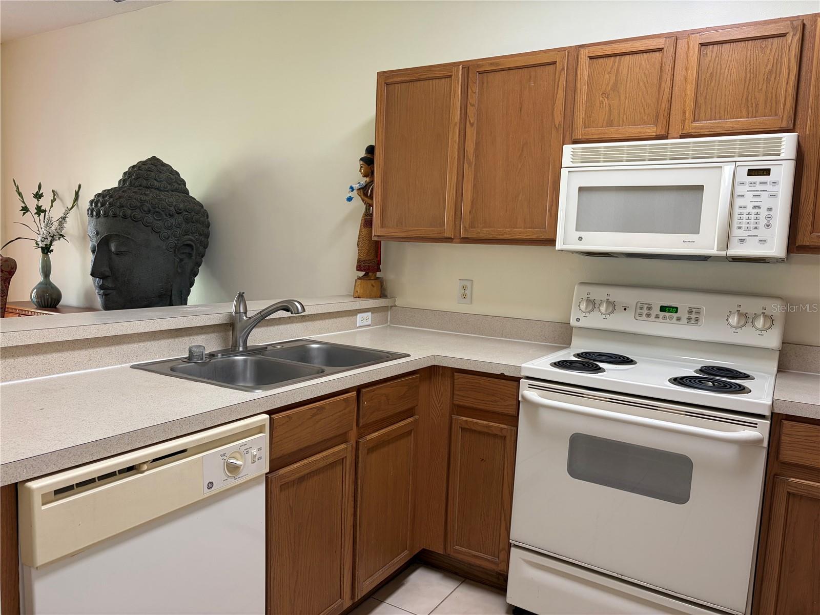 8914 IRON OAK, TAMPA, FL — photo 10